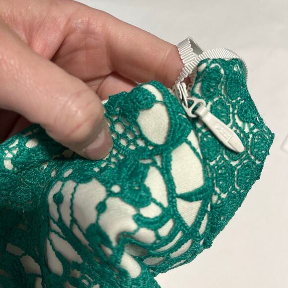 Anthropologie moulinette soeurs arbor green lace overlay dress size 6 - Picture 7 of 10